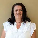 Socialpedagog Valentina Voshi i vit blus